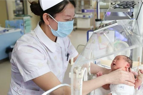 China Terapkan Pembayaran Tunjangan Melahirkan Secara Langsung di Seluruh Negeri