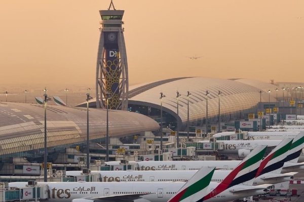 Ratusan Warga Hong Kong Terjebak di Dubai Akibat &hellip;